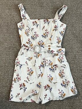 House of Harlow 1960 Floral
Belted Romper